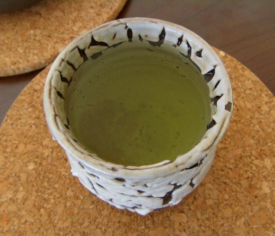 Tamaryokucha_Ureshino_Saemidori_2015_TDJ_tasse.JPG