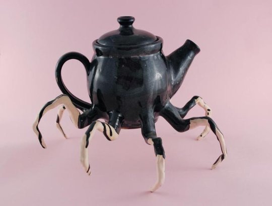 Sarah-Duyer-teapot.jpg