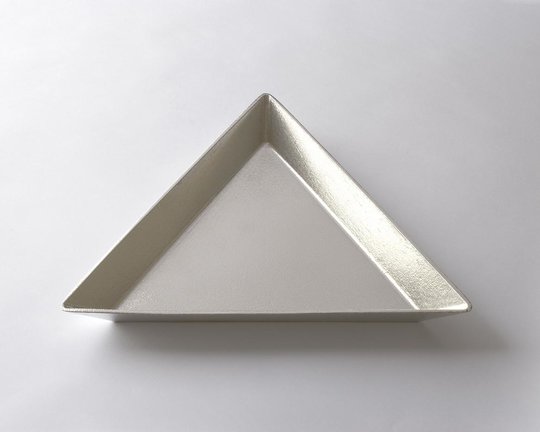 5) TOYAMA - Plat triangle - bd.jpg