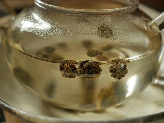 Pu-erh Jasmine Pearl (Hojo)1.jpg